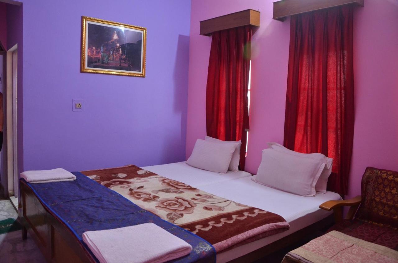 Puja Guest House Βαρανάσι Εξωτερικό φωτογραφία