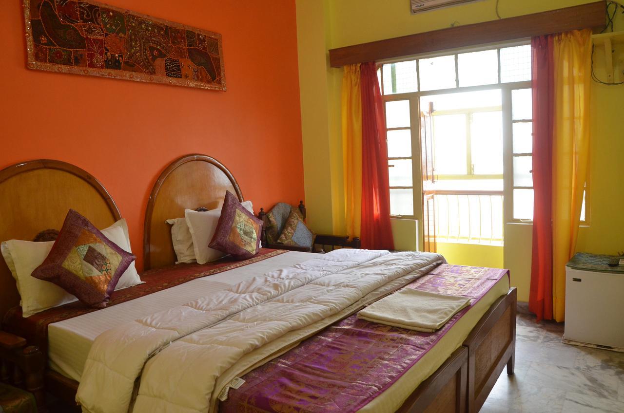 Puja Guest House Βαρανάσι Εξωτερικό φωτογραφία