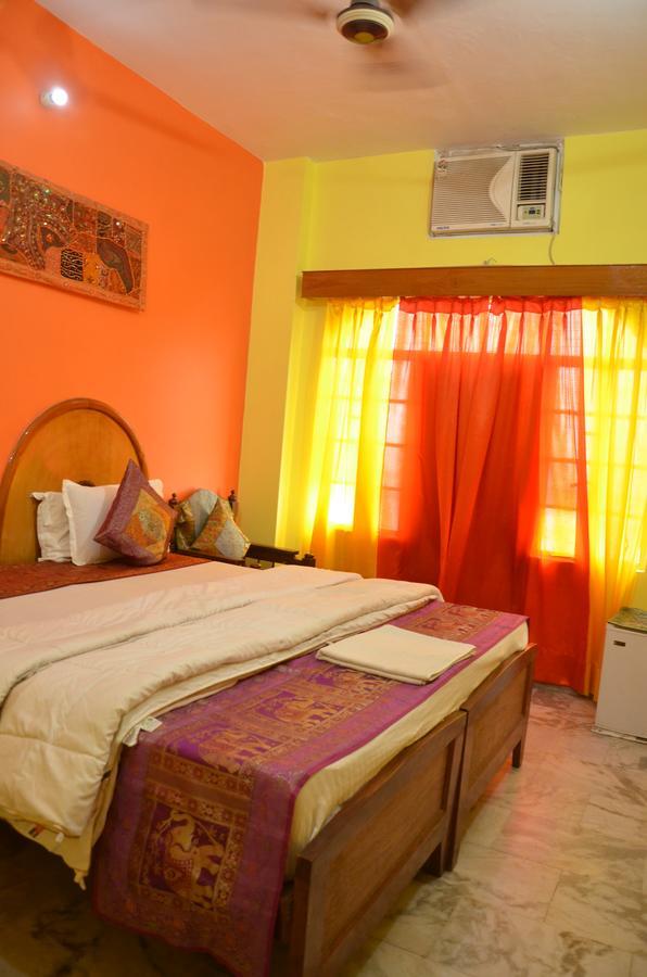 Puja Guest House Βαρανάσι Εξωτερικό φωτογραφία